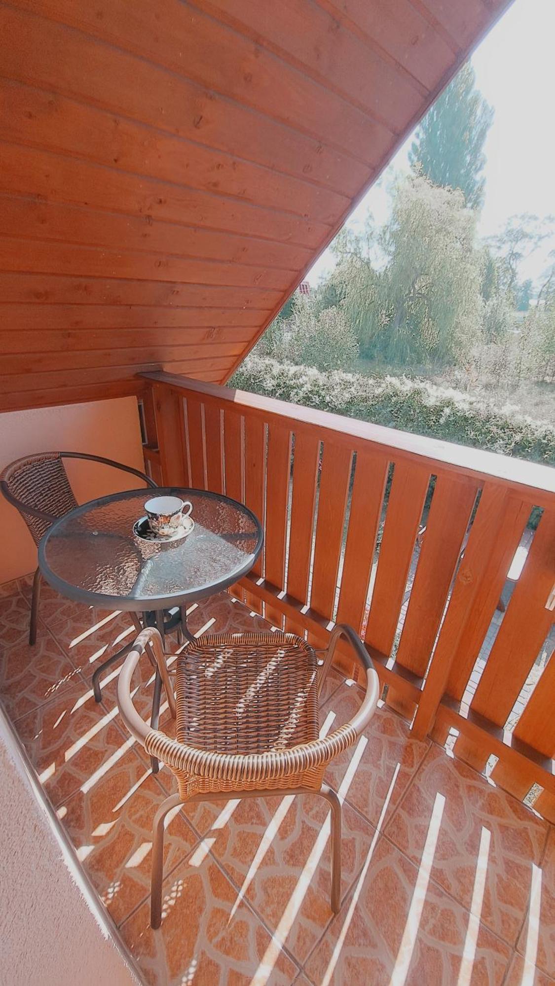 Rest Hotell Dziwnów Exteriör bild